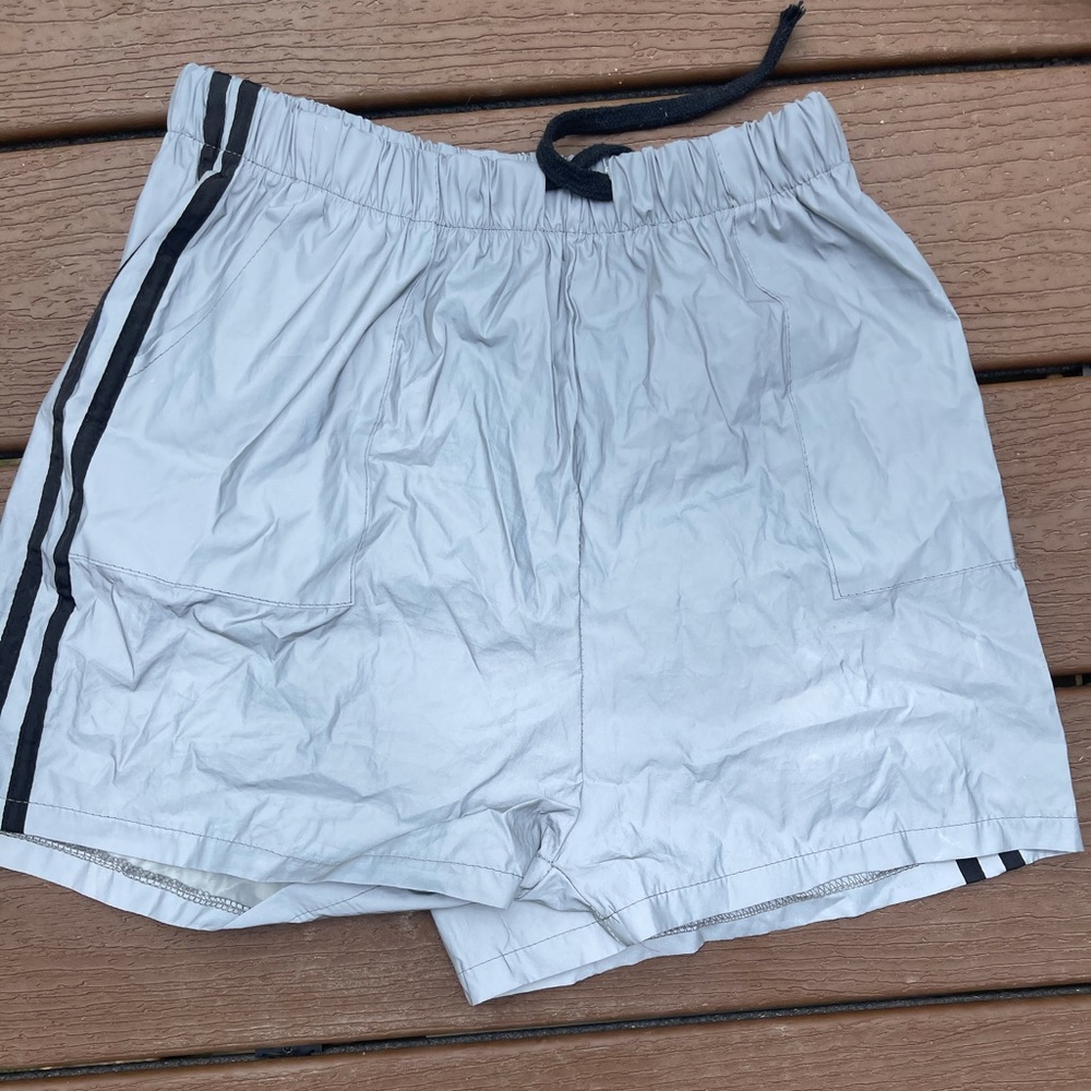REFLECTIVE SHORTS - Picture 3 of 3